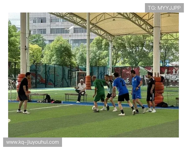 南通足球决赛疑似遭误判引发赛场争议各方呼吁完善裁判机制体系改革